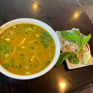 P6. Pho Chicken Curry