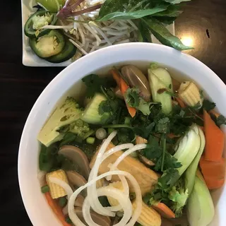 P11. Pho Vegetarian