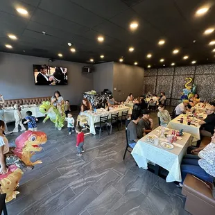 40 people enjoying Phu Chen!