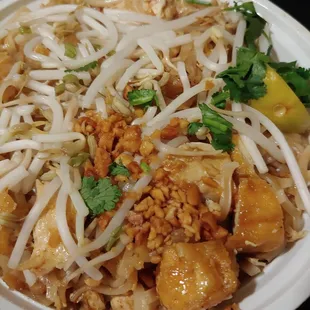 Pad Thai Entree with chicken