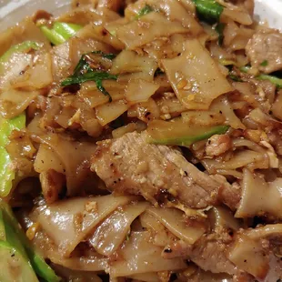 Pad See Eew Entree with Pork