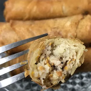 Eggrolls heo &amp; gà