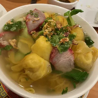 390619. Wontons Noodle Soup