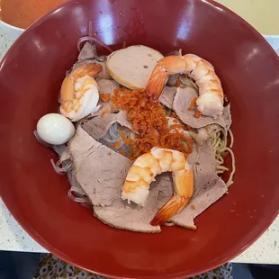 My Tho noodle (dry) without onions- yummmmy!!