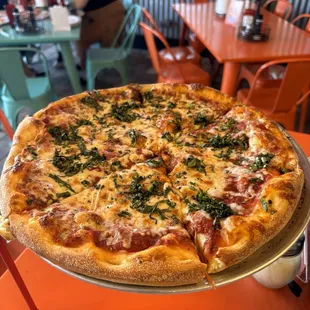 Plain cheese with fresh oregano