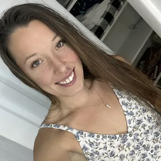 Chloe H.