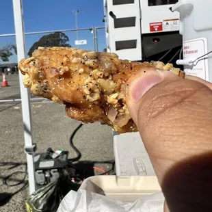 chicken wings, fried chicken wings, chicken wings and fried chicken, food, fried chicken, poultry, bbq chicken, chicken, bbq wings