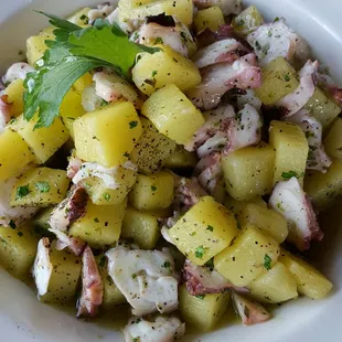 Octopus and potato salad (warm)