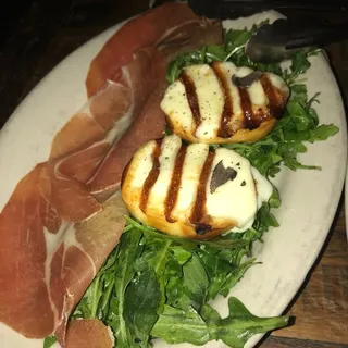 Mozzarella e Prosciutto Crostini