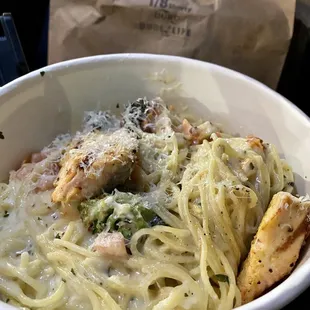 Carbonara pasta. (Roasted broccoli in place of spinach)