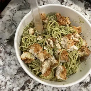 Basil pesto pasta - 4/5