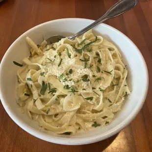 Fettucine Alfredo w green Chile
