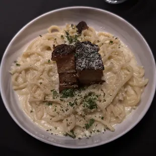 Pasta carbonara with guanciali