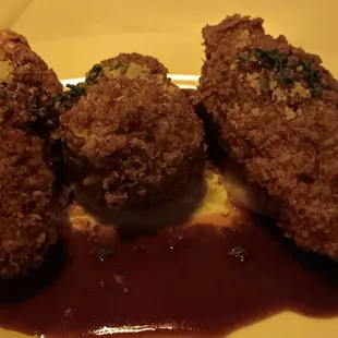 Cheesy Crab Stuffed Fried Morel On Red Wine Demi Sauce (Special) 4/5 Interesting Flavours. Worked.