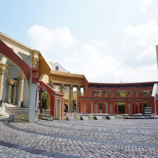 Piazza just off of a busy street