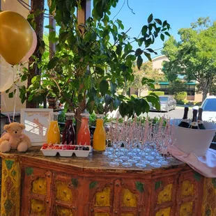 Mimosa Bar