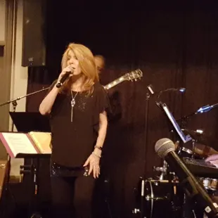 Kelly Clinton-Holmes