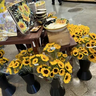 food, cupcakes, dessert