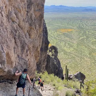 Descending from saddle on Hunter Trail