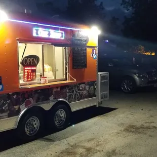 a food truck at night
