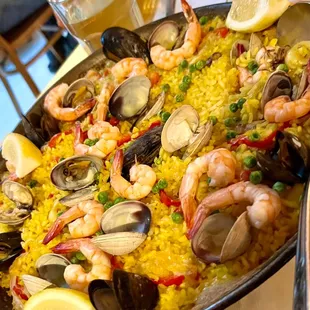 Seafood paella