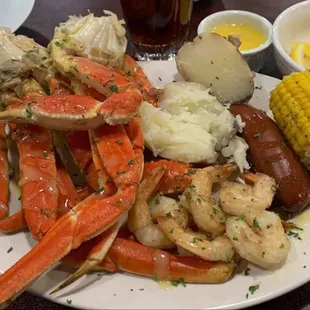 Snow Crabs and Shrimp Platter