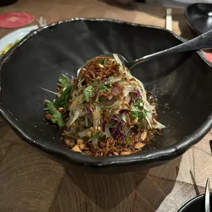GREEN PAPAYA SALAD
