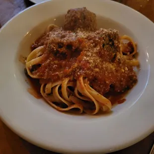 Fettuccini bolognese with meatballs
