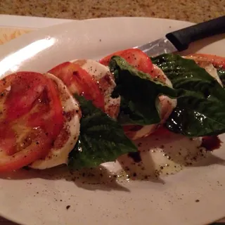 CAPRESE SALAD