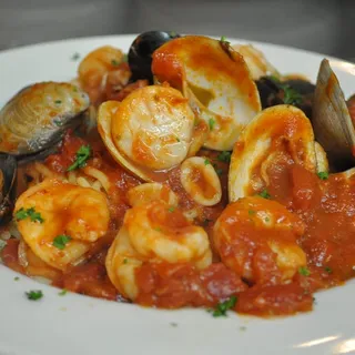 SEAFOOD PASTA