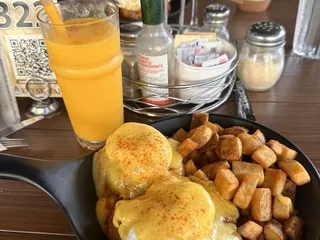 Kayak Cafe