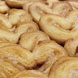 food, donuts, dough desserts