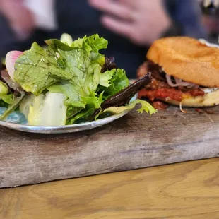 Better look at the lovely side salad with the pulpo panini.