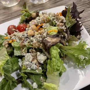House salad with blue cheese crumbles