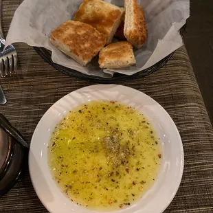 Free Bread + Olive oil 4 starters...