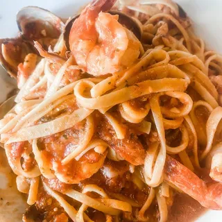 Seafood Linguini