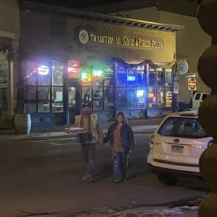 Getting pizza while getting drunk