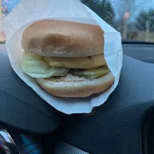 Single Deluxe Cheeseburger with grilled onions