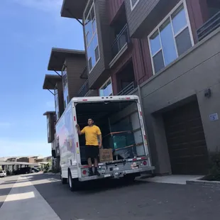 Friendly service, anywhere we go!