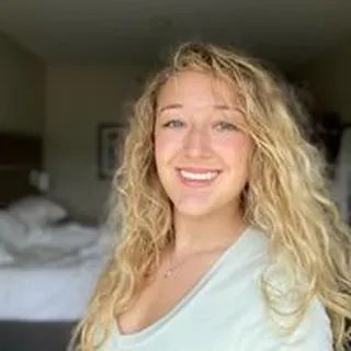 Skylee M.