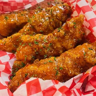 bbq chicken, fried chicken, bbq wings, chicken wings, chicken wings and fried chicken, chicken, fried chicken wings, poultry, food