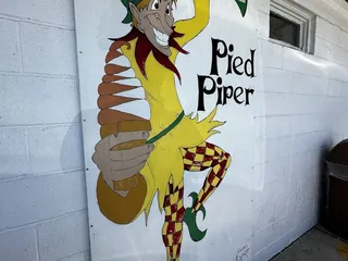 Pied Piper Drive In