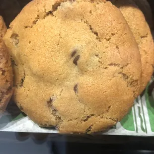 chocolate chip cookies