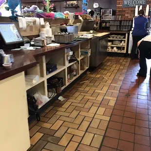 More behind the scenes photos of this dirty, old diner.