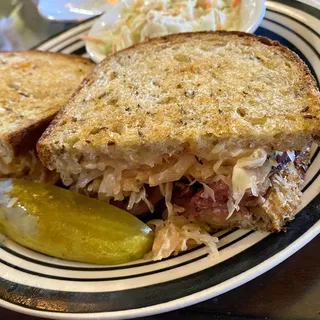 117. Brooklyn Corned Beef Reuben