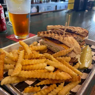 129. Wall St. Combo Sandwich