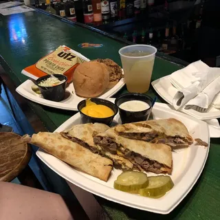 CHEESE STEAK