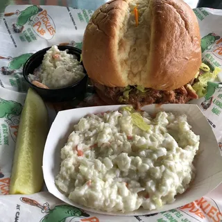 PULLED PORK SANDWICH