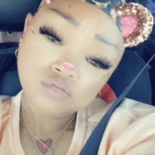 Nicolle W.