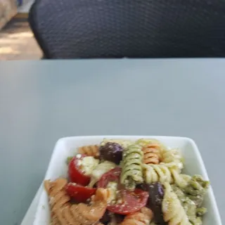 Mediterranean Pasta Salad With Grilled Chicken